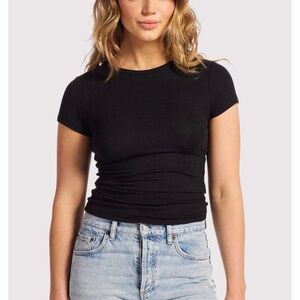 Nuuds Black slinky rib Short Sleeve XXL